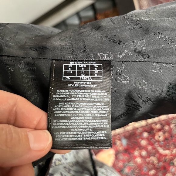 Guess by Marciano twill jacket size 6 NWOT never worn, excellent condition. - Picture 5 of 5